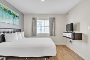 1 bedroom, desk, iron/ironing board, free WiFi