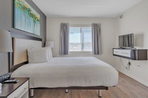 2 bedrooms, desk, iron/ironing board, travel crib