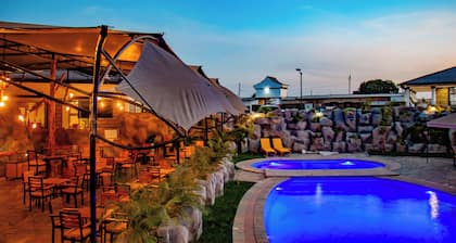 AVIAN COURT HOTEL