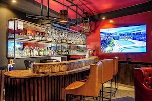 2 bares/lounges