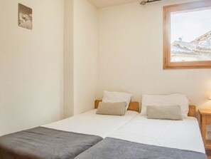 2 bedrooms, free WiFi
