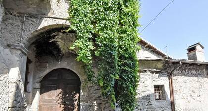 Beautiful apartment for 4 guests with WIFI, TV, balcony, pets allowed and parking