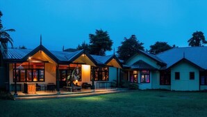 A large house with multiple sections, including a porch and a dining area. - Sinhagiri Mansion (Nuwara Eliya)