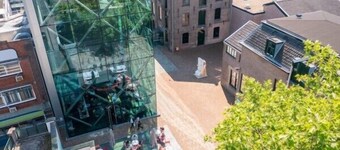 Séjournez à Bed en Koffie dans un appartement Tilburg moderne et entièrement équipé, idéalement situé pour visiter le poppodium Overnachten, Efteling overnachten ou Safaripark Beekse Bergen.