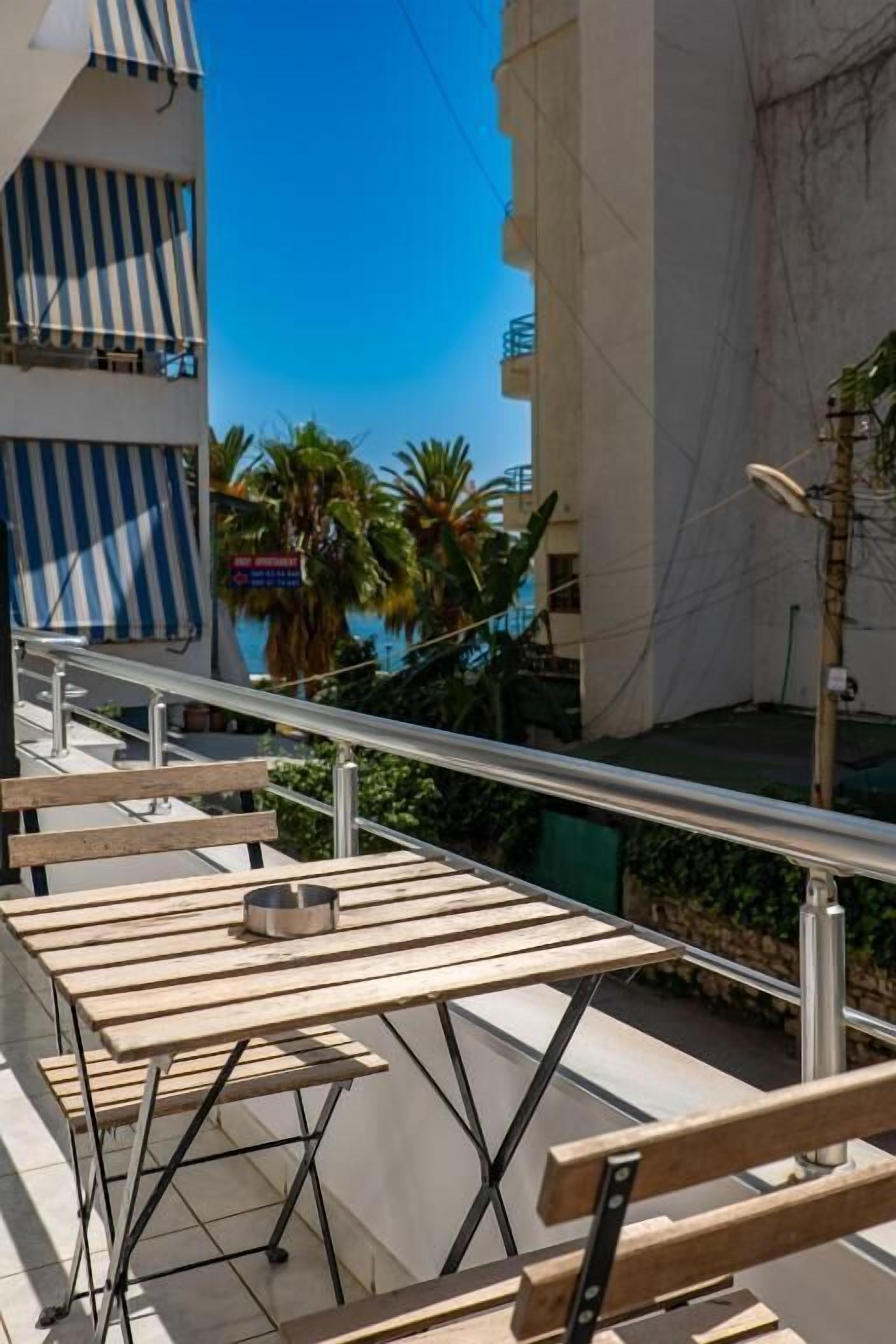 Photo - Meraki Rooms