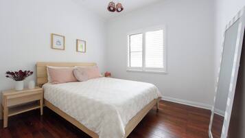 3 habitaciones, tabla de planchar con plancha y wifi gratis