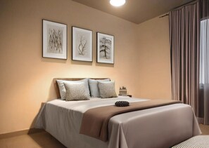 5 bedrooms, iron/ironing board, WiFi