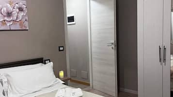 1 bedroom, iron/ironing board, bed sheets