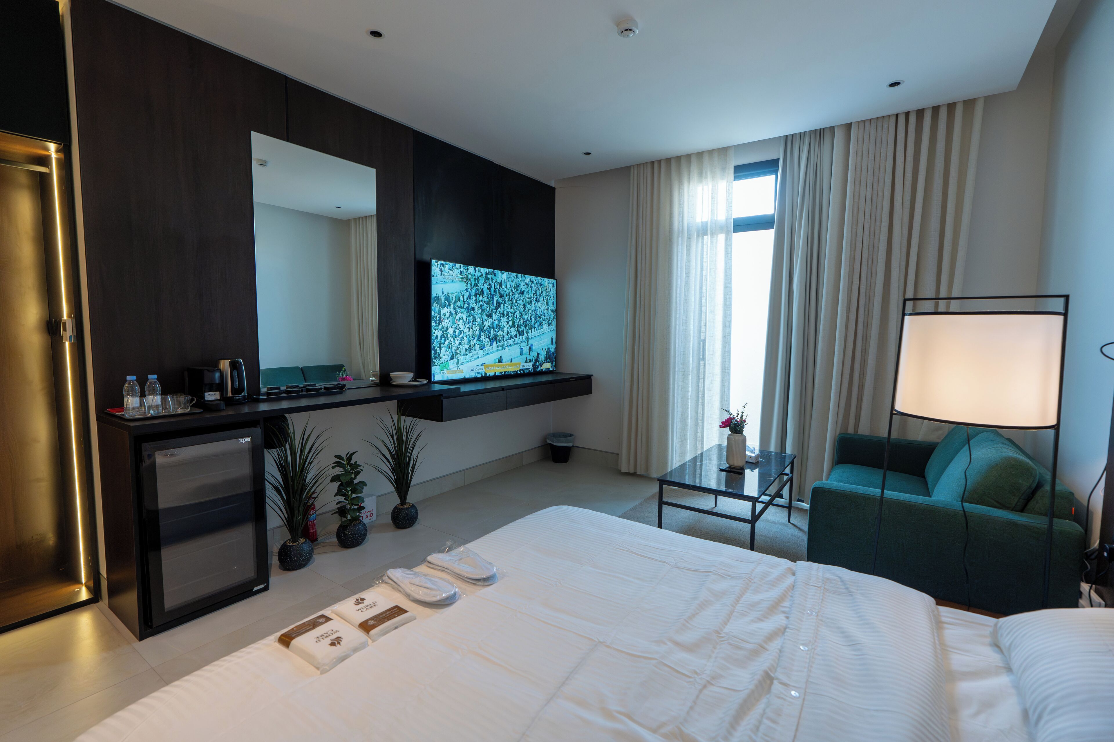 1 bedroom, iron/ironing board, internet, bed sheets