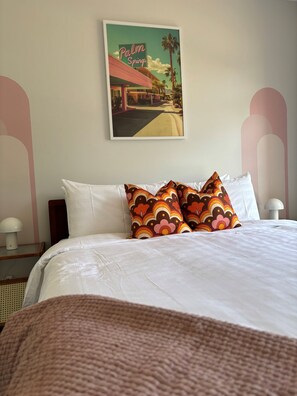 4 bedrooms, in-room safe, iron/ironing board, WiFi