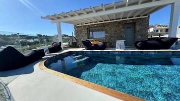 2 piscinas al aire libre