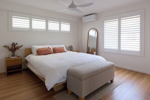 5 Schlafzimmer, Bügeleisen/Bügelbrett, kostenloses WLAN, Bettwäsche