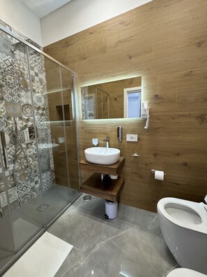 Shower, bidet - Matera's Home Blu By Dimorra (NAPOLI)