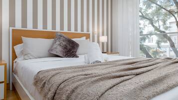 Fer et planche Ă repasser, draps fournis