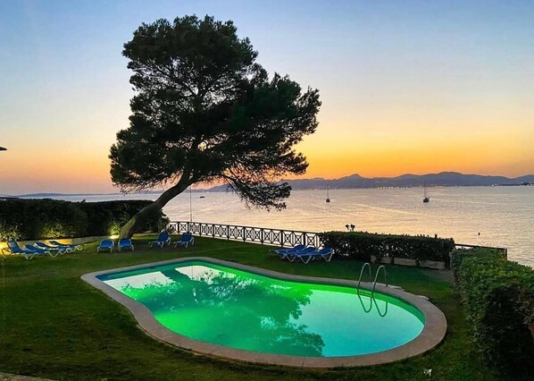 Piscine extérieure