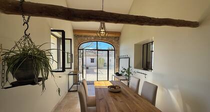 Mas provençal, garden, swimming pool and playground for children