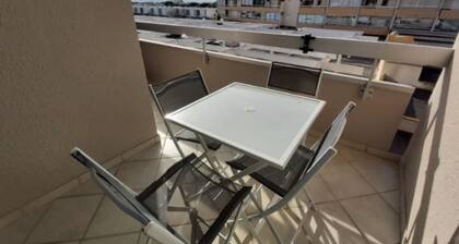 Apartment 100m from the beach with parking!