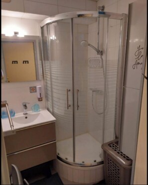 Shower, soap