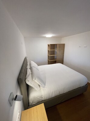 1 室のベッドルーム、アイロン / アイロン台、WiFi、ベッドシーツ