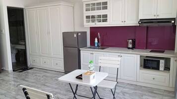 Studio, City View | Desk, laptop workspace, soundproofing, free WiFi