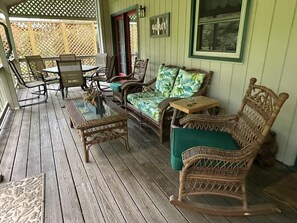 Long View Back Deck - Copper Lady Cottage - Creekside 3 BR, 2BA, Hot Tub, Firepit (Maggie Valley)