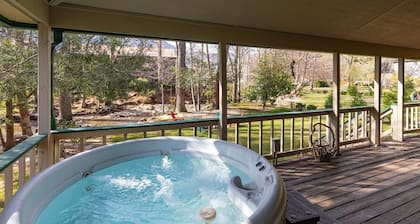 Copper Lady Cottage - Creekside 3 BR, 2BA, Hot Tub, Firepit
