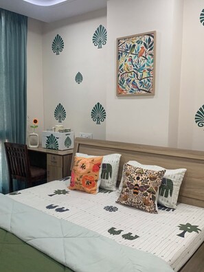 1 bedroom, iron/ironing board, WiFi, bed sheets