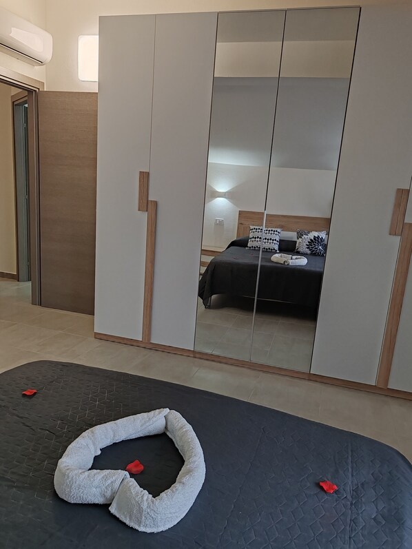 1 Schlafzimmer, Bügeleisen/Bügelbrett, Reisekinderbett, kostenloses WLAN