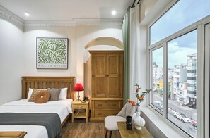 Panoramic Double Room | 1 bedroom, desk, laptop workspace, blackout curtains