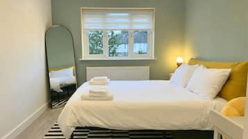 Business Double Room, Ensuite (first Floor) | Free WiFi