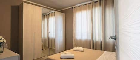 2 habitaciones, wifi gratis y ropa de cama