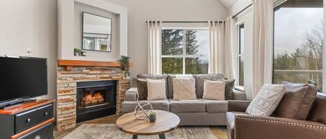 Télévision, cheminée