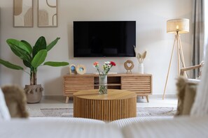 3 bedrooms, iron/ironing board, travel crib, free WiFi