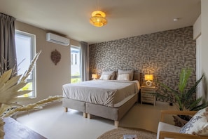 3 bedrooms, iron/ironing board, travel cot, WiFi