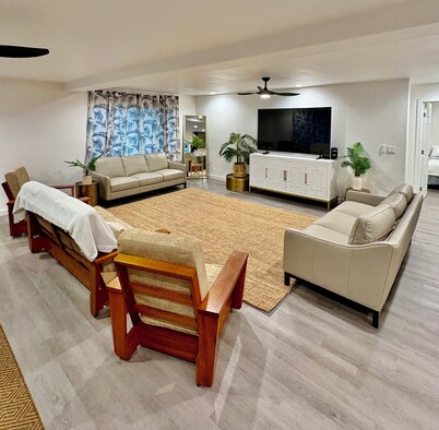 Your Hawai‘i Home Base • Spacious 3BR/2BA •Sleeps 10, Beach Gear, Full Kitchen