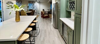 Your Hawaiâi Home Base âą Spacious 3BR/2BA âąSleeps 10, Beach Gear, Full Kitchen