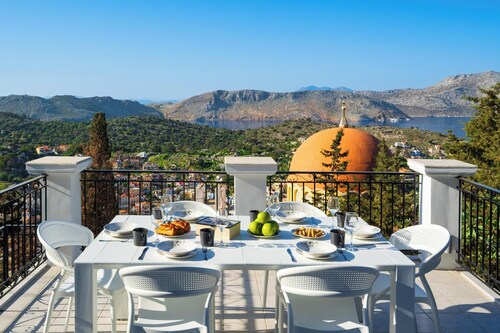 Lemonitissa Villa in Symi