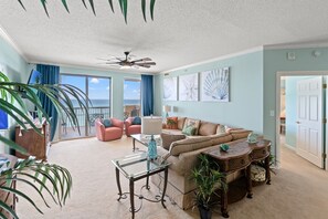 Smart-TV og musikkbibliotek