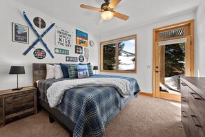 3 chambres, fer et planche à repasser, Wi-Fi gratuit, draps fournis