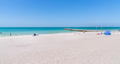 Coquina Moorings 205: Condo with Gulf-to-Bay views!