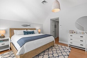 3 dormitorios, tabla de planchar con plancha, Internet y ropa de cama