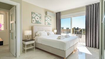 5 slaapkamers, een kluis op de kamer, een bureau