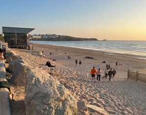 Beach - Atlantic View Chalets #3 | Self-catering holiday cottage near Crantock beach (Newquay)