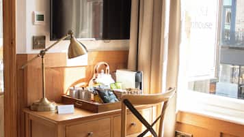 Standard Double Room | In-room safe, desk, laptop workspace, iron/ironing board