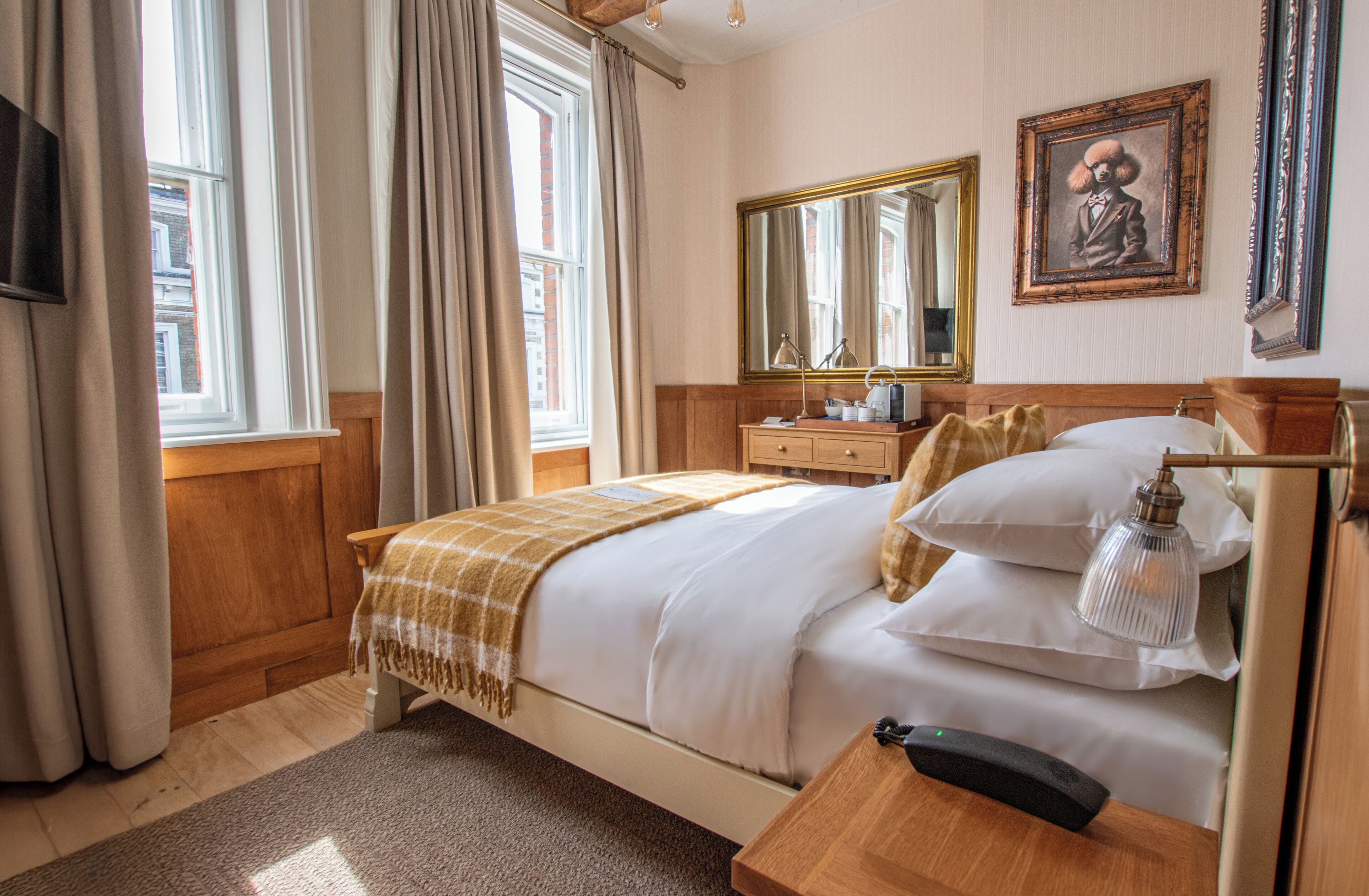 Habitación Deluxe doble | Caja fuerte, escritorio, espacio para trabajar con un portátil