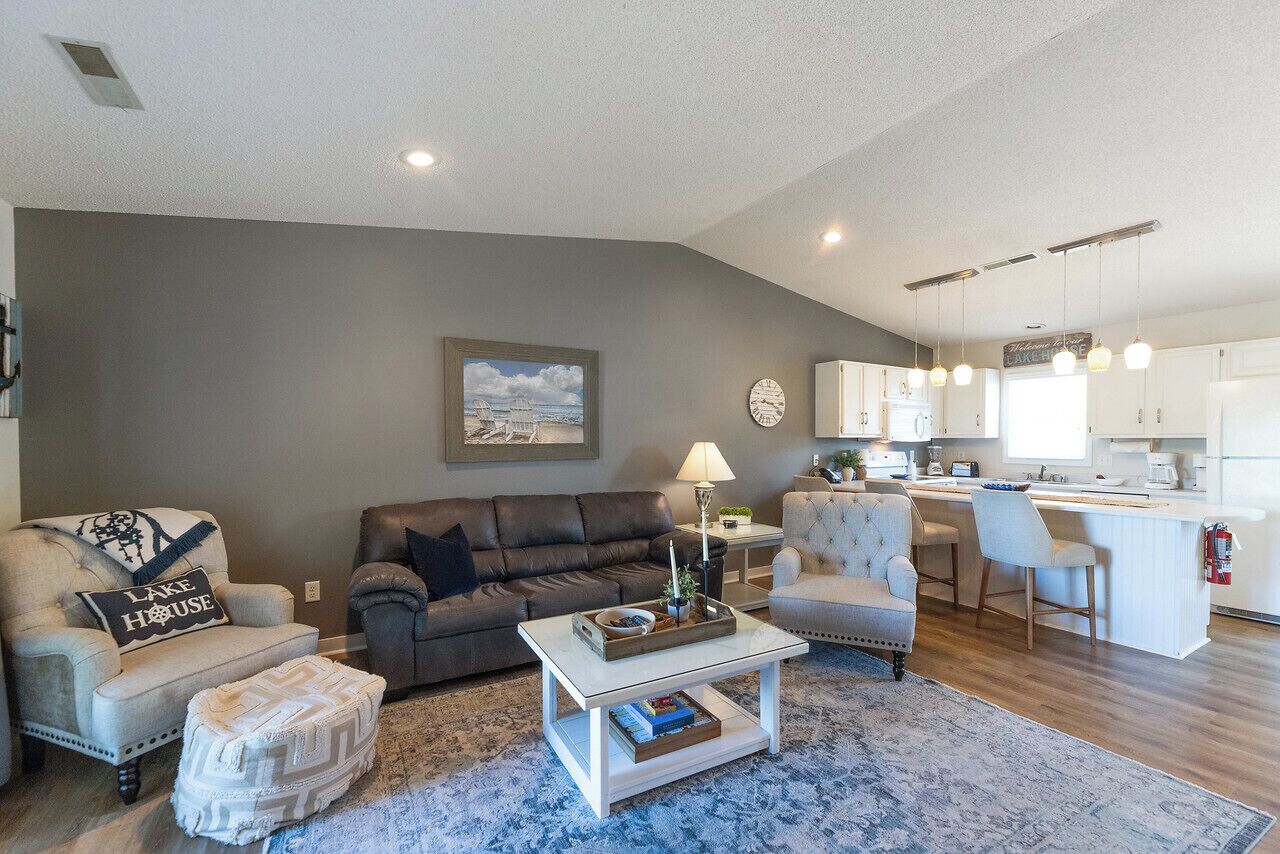 TV, fireplace, DVD player, offices