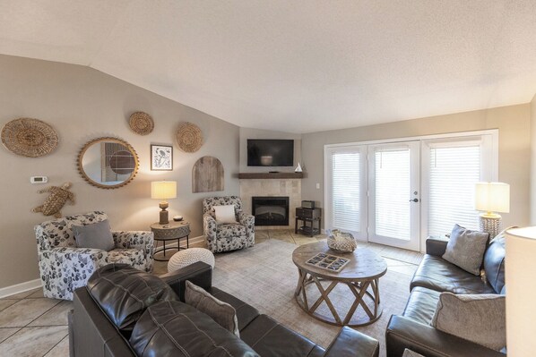 TV, fireplace, DVD player
