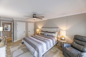 1 chambre, fer et planche Ă repasser, Wi-Fi gratuit, draps fournis