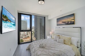 3 室のベッドルーム、アイロン / アイロン台、WiFi、ベッドシーツ