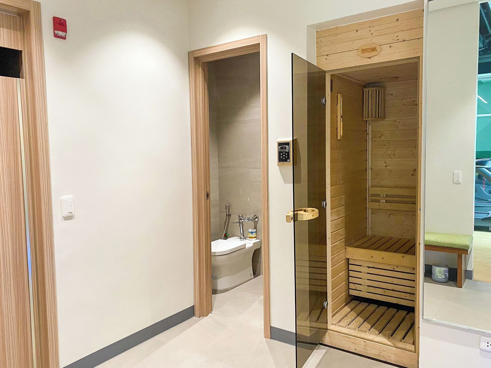 Shower, bidet, towels, soap